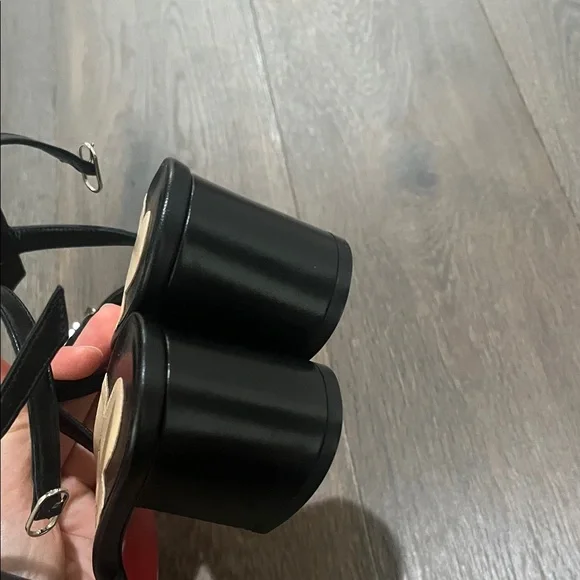 39 BRAND NEW Christian Louboutin Black Studded Slingback Sandals - Picture 5 of 7